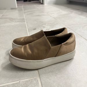 Vince slip on sneakers